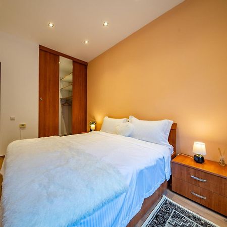 John Residence Aparthotel Brasov With Parking Option Braşov Exterior foto