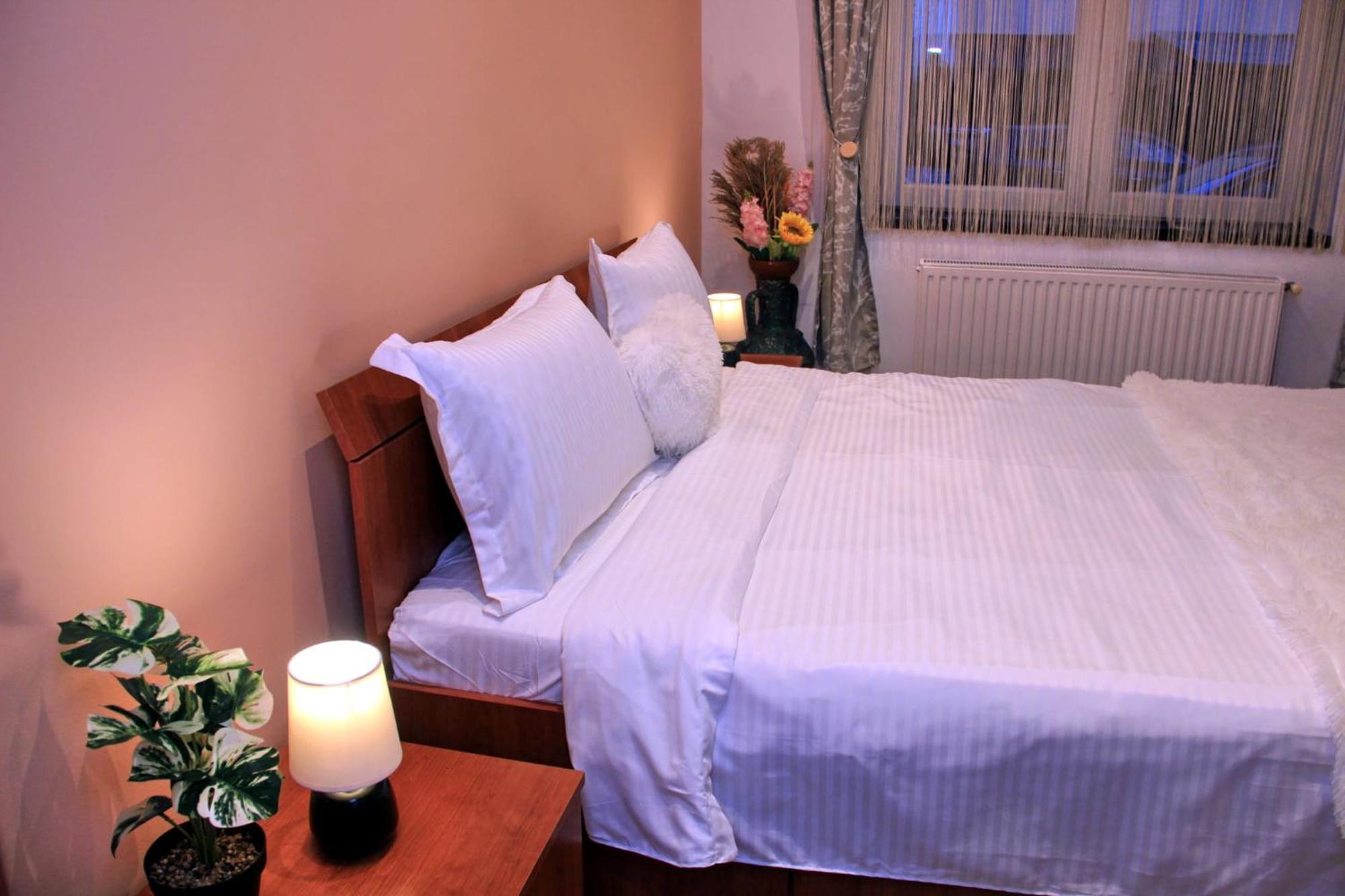 John Residence Aparthotel Brasov With Parking Option Braşov Exterior foto