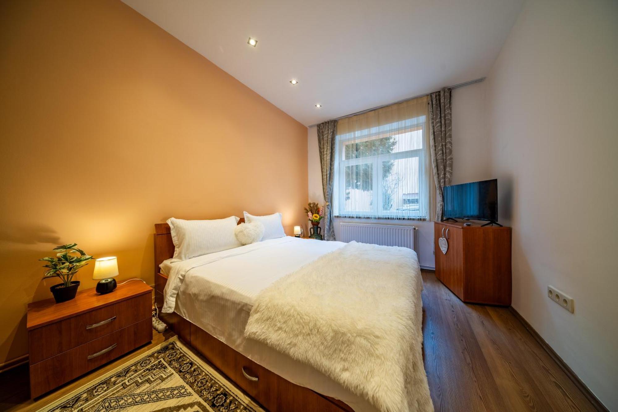 John Residence Aparthotel Brasov With Parking Option Braşov Exterior foto