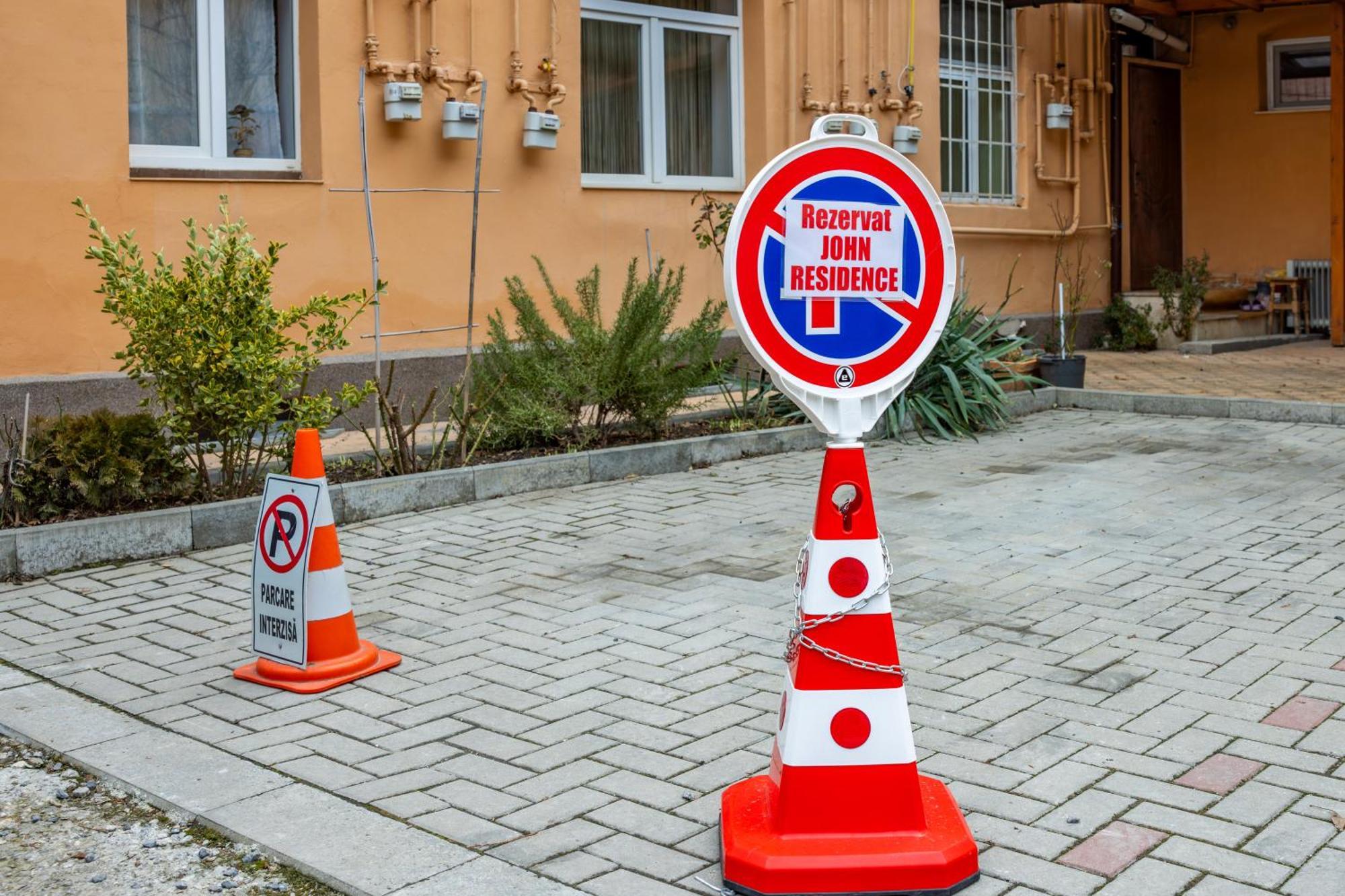 John Residence Aparthotel Brasov With Parking Option Braşov Exterior foto